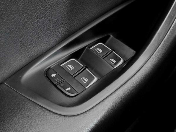 Audi A6 IV (C7) Рестайлинг с пробегом 2018 года, цена 2 040 000 рублей, 250356 км, седан, Автокод Объявления