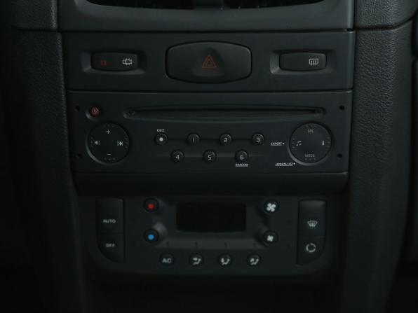 Renault Symbol I Рестайлинг 2 с пробегом 2006 года, цена 227 000 рублей, 167500 км, седан, Автокод Объявления