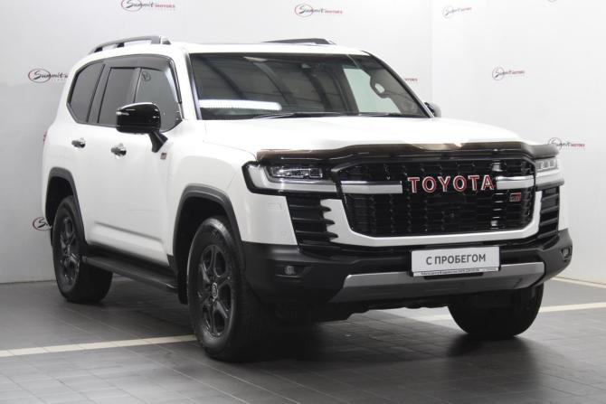 Toyota Land Cruiser 300 Series с пробегом 2023 года, цена 11 900 000 рублей, 6204 км, внедорожник, Автокод Объявления