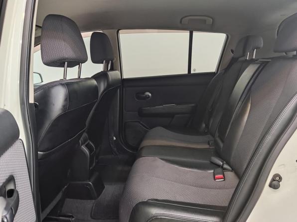 Nissan Tiida I с пробегом 2006 года, цена 480 000 рублей, 328557 км, хэтчбек, Автокод Объявления