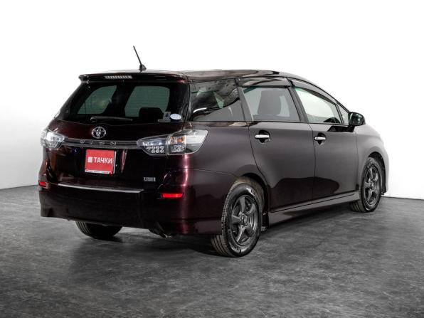 Toyota Wish II Рестайлинг с пробегом 2013 года, цена 1 395 000 рублей, 132300 км, минивэн, Автокод Объявления