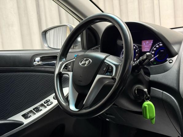 Hyundai Solaris I с пробегом 2011 года, цена 719 000 рублей, 174133 км, седан, Автокод Объявления