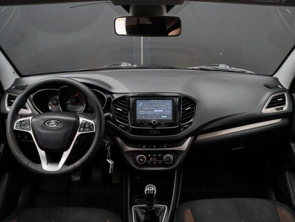 Lada (ВАЗ) Vesta I с пробегом 2018 года, цена 900 000 рублей, 135320 км, седан, Автокод Объявления