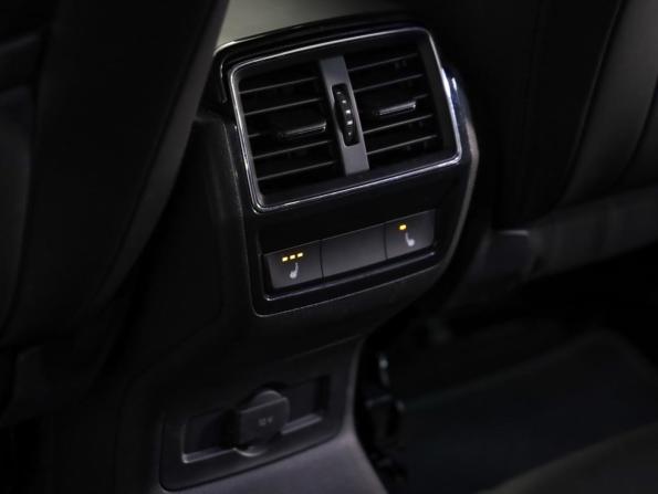 Skoda Karoq I с пробегом 2021 года, цена 2 399 000 рублей, 72295 км, внедорожник, Автокод Объявления