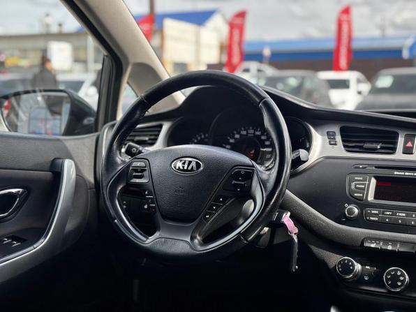 Kia Ceed II с пробегом 2014 года, цена 1 000 000 рублей, 147000 км, хэтчбек, Автокод Объявления