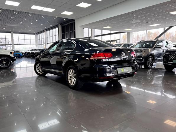 Volkswagen Passat B8 с пробегом 2017 года, цена 1 700 000 рублей, 127302 км, седан, Автокод Объявления