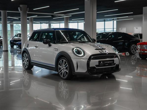 Mini Hatch III (F55/F56) Рестайлинг 2 с пробегом 2022 года, цена 3 860 000 рублей, 17160 км, хэтчбек, Автокод Объявления