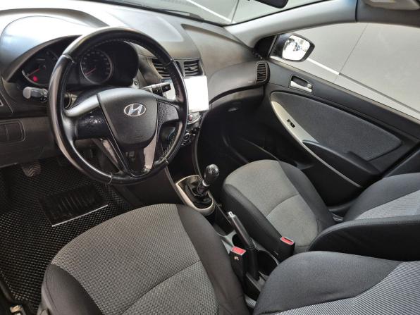 Hyundai Solaris I с пробегом 2013 года, цена 599 000 рублей, 147972 км, седан, Автокод Объявления