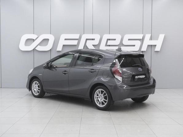 Toyota Aqua I Рестайлинг с пробегом 2015 года, цена 1 089 000 рублей, 150552 км, хэтчбек, Автокод Объявления