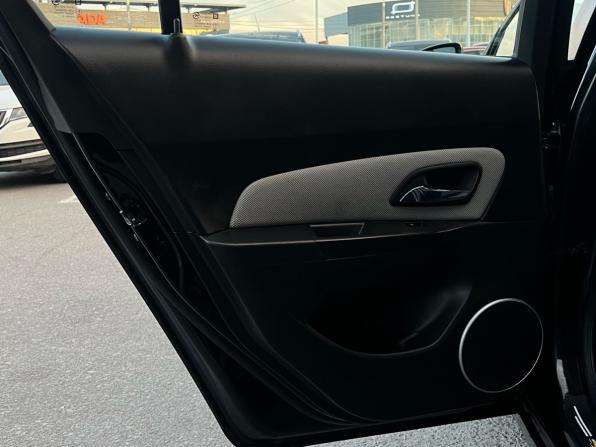 Chevrolet Cruze I Рестайлинг с пробегом 2013 года, цена 799 000 рублей, 123373 км, хэтчбек, Автокод Объявления