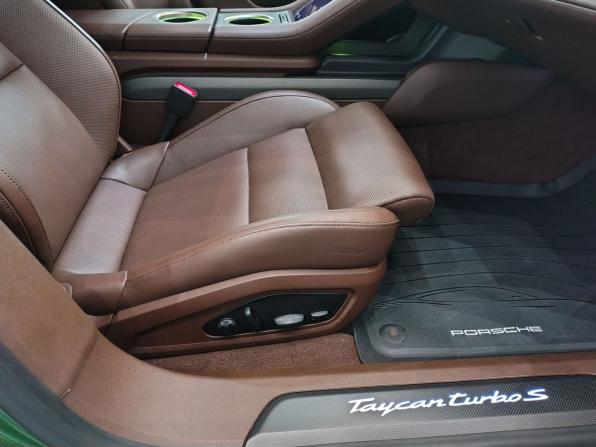 Porsche Taycan I с пробегом 2021 года, цена 13 500 000 рублей, 28889 км, универсал, Автокод Объявления