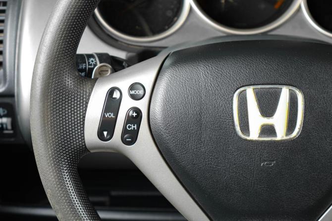 Honda Jazz I Рестайлинг с пробегом 2007 года, цена 749 000 рублей, 168000 км, хэтчбек, Автокод Объявления