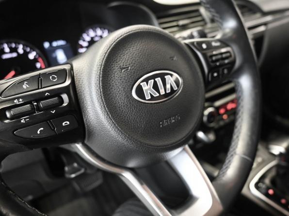 Kia Rio IV с пробегом 2018 года, цена 1 499 900 рублей, 136800 км, хэтчбек, Автокод Объявления