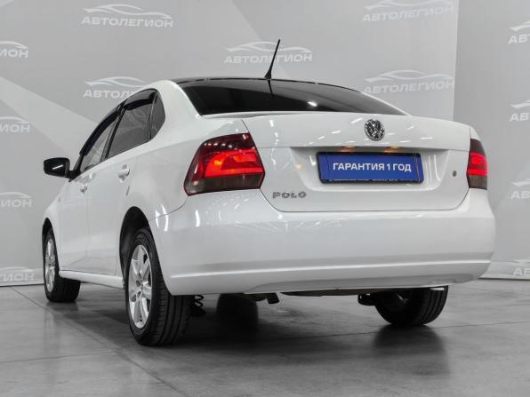 Volkswagen Polo V с пробегом 2013 года, цена 800 000 рублей, 196260 км, седан, Автокод Объявления