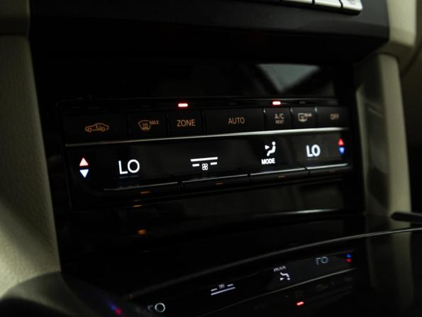 Mercedes-Benz E-Класс IV (W212 S212 C207) Рестайлинг с пробегом 2013 года, цена 2 069 700 рублей, 108299 км, седан, Автокод Объявления