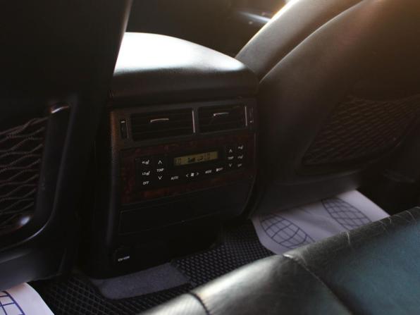 Toyota Land Cruiser 200 Series Рестайлинг 1 с пробегом 2012 года, цена 3 402 000 рублей, 209440 км, внедорожник, Автокод Объявления