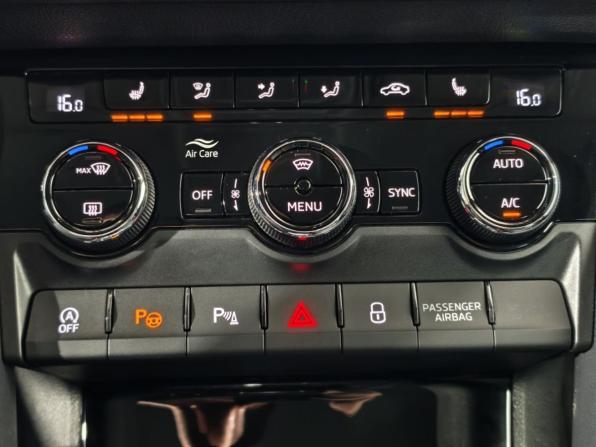 Skoda Karoq I с пробегом 2020 года, цена 2 378 600 рублей, 85724 км, внедорожник, Автокод Объявления