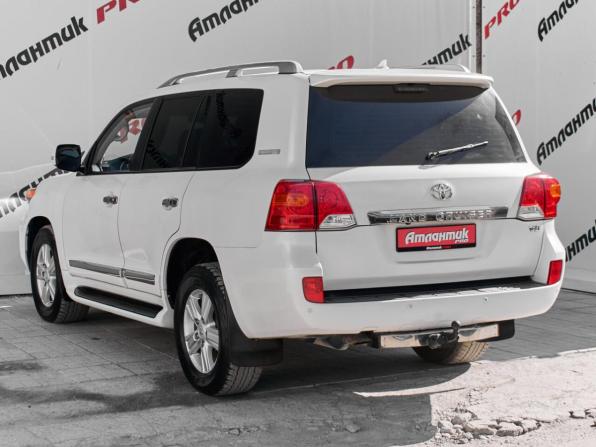 Toyota Land Cruiser 200 Series Рестайлинг 1 с пробегом 2014 года, цена 3 880 000 рублей, 237852 км, внедорожник, Автокод Объявления