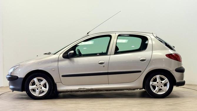 Peugeot 206 с пробегом 2004 года, цена 115 000 рублей, 193125 км, хэтчбек, Автокод Объявления