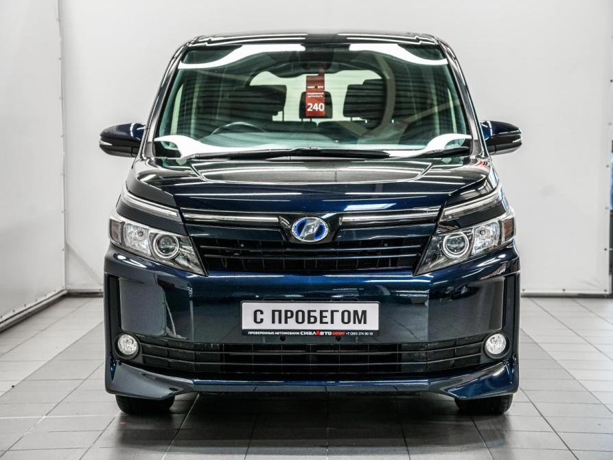 Toyota Voxy III (R80) Красноярск  - изображение 3