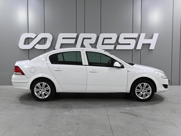 Opel Astra H Рестайлинг с пробегом 2012 года, цена 670 000 рублей, 197836 км, седан, Автокод Объявления