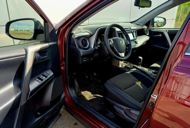 Toyota RAV4 IV (XA40) Рестайлинг с пробегом 2016 года, цена 2 537 000 рублей, 156825 км, внедорожник, Автокод Объявления