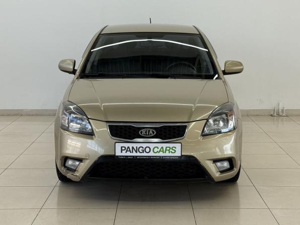 Kia Rio II Рестайлинг с пробегом 2010 года, цена 390 000 рублей, 192278 км, седан, Автокод Объявления