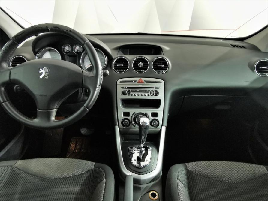 Peugeot 308 I Москва  - изображение 13