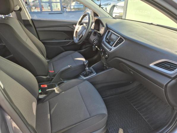 Hyundai Solaris II с пробегом 2019 года, цена 1 235 000 рублей, 116905 км, седан, Автокод Объявления
