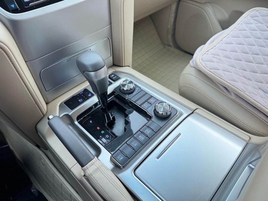 Toyota Land Cruiser 200 Series Рестайлинг 2 Владикавказ  - изображение 12