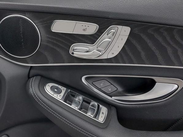 Mercedes-Benz C-Класс IV (W205) Рестайлинг с пробегом 2019 года, цена 2 490 000 рублей, 23422 км, седан, Автокод Объявления