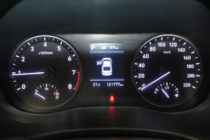 Hyundai Solaris II с пробегом 2018 года, цена 1 249 000 рублей, 122000 км, седан, Автокод Объявления