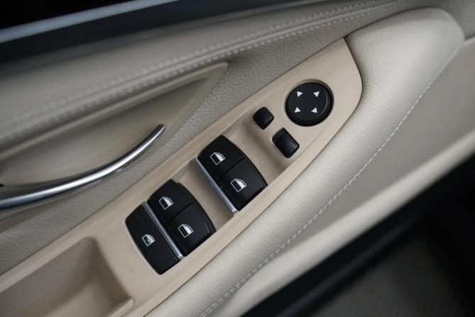 BMW 5 серии VI (F10/F11/F07) Рестайлинг с пробегом 2015 года, цена 2 344 000 рублей, 105161 км, седан, Автокод Объявления