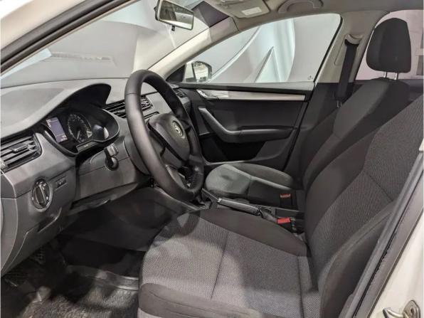 Skoda Octavia III (A7) с пробегом 2014 года, цена 945 000 рублей, 233511 км, лифтбек, Автокод Объявления