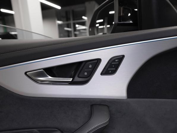 Audi Q8 I (4M) Рестайлинг с пробегом 2025 года, цена 13 600 000 рублей, 50 км, внедорожник, Автокод Объявления