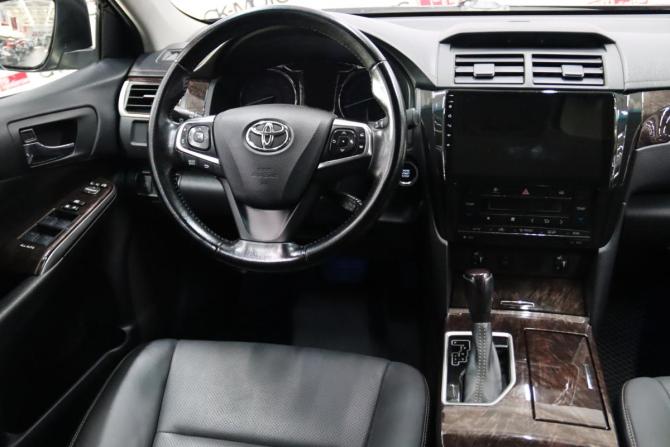 Toyota Camry VII (XV50) Рестайлинг с пробегом 2016 года, цена 2 365 650 рублей, 134588 км, седан, Автокод Объявления