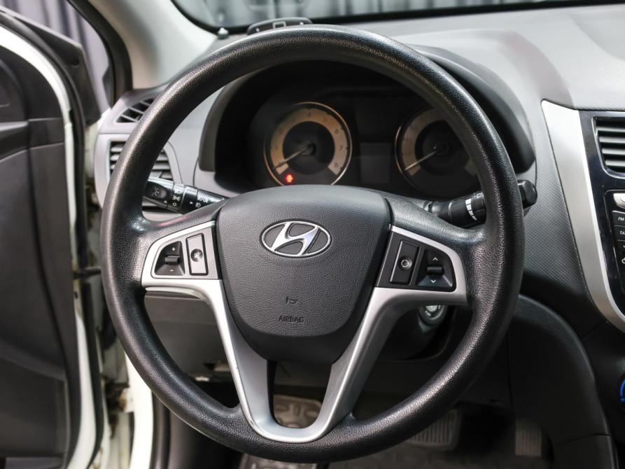 Hyundai Solaris I Москва  - изображение 17