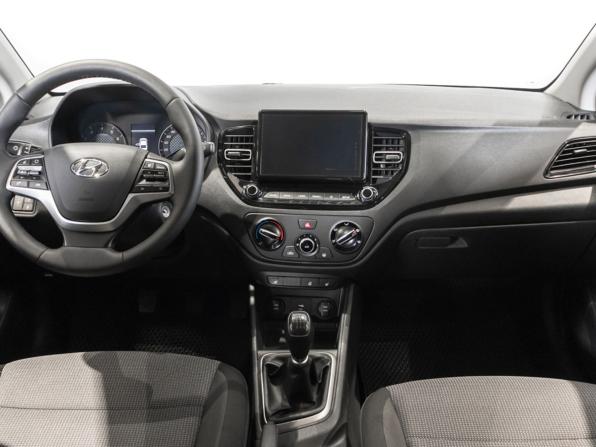 Hyundai Solaris II с пробегом 2020 года, цена 1 394 800 рублей, 91212 км, седан, Автокод Объявления