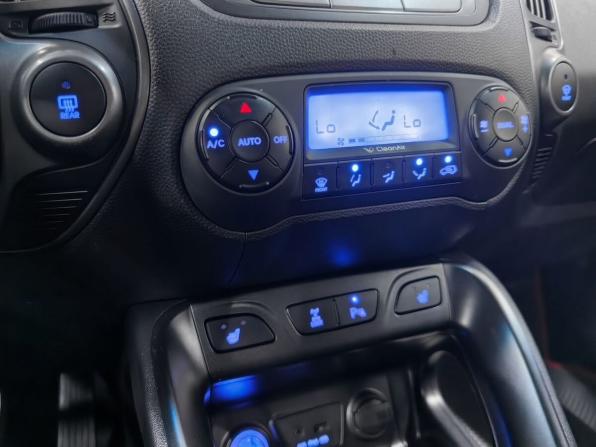 Hyundai ix35 I Рестайлинг с пробегом 2014 года, цена 1 400 000 рублей, 190280 км, внедорожник, Автокод Объявления