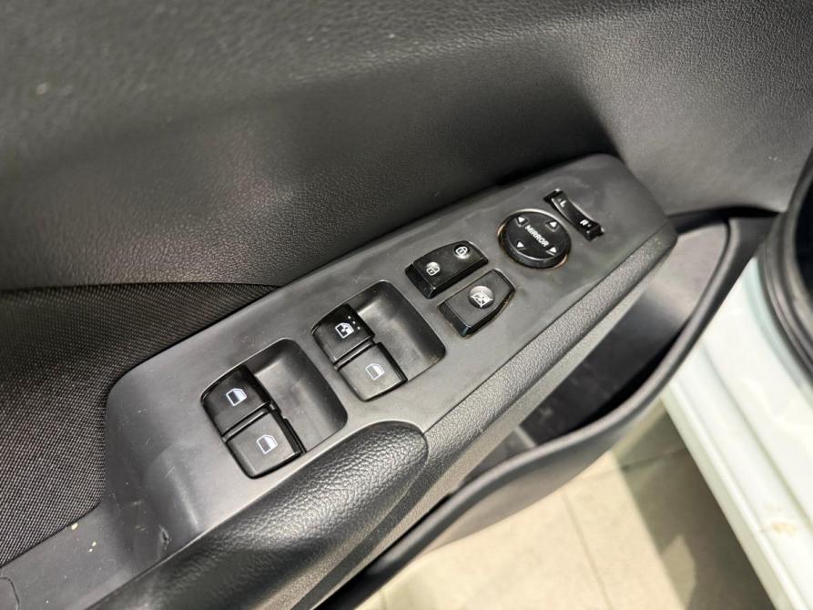 Hyundai Solaris II Самара  - изображение 9