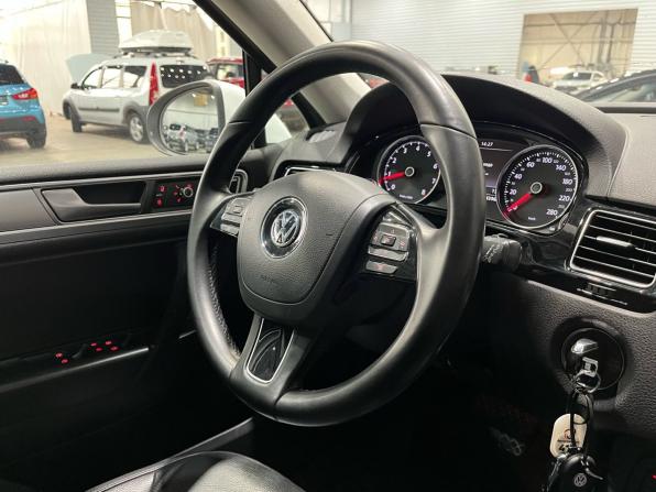 Volkswagen Touareg II с пробегом 2013 года, цена 1 844 000 рублей, 211320 км, внедорожник, Автокод Объявления