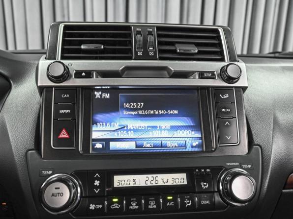 Toyota Land Cruiser Prado 150 Series Рестайлинг 1 с пробегом 2013 года, цена 3 640 000 рублей, 282400 км, внедорожник, Автокод Объявления