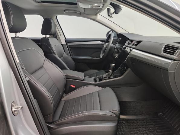 Skoda Superb III Рестайлинг с пробегом 2024 года, цена 3 000 000 рублей, 8465 км, лифтбек, Автокод Объявления