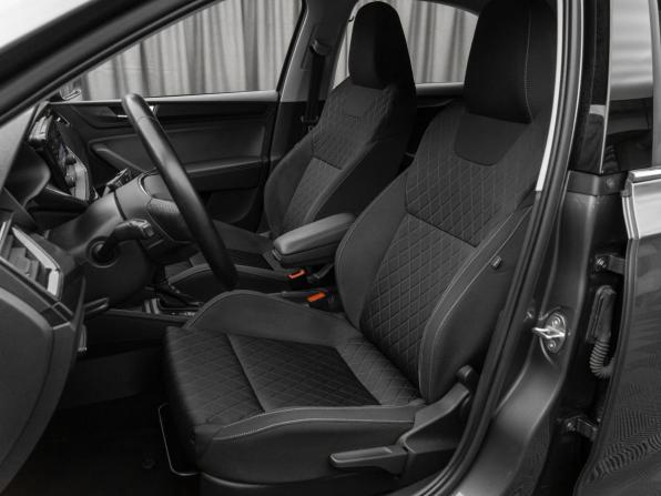 Skoda Rapid II с пробегом 2021 года, цена 1 820 000 рублей, 86756 км, лифтбек, Автокод Объявления
