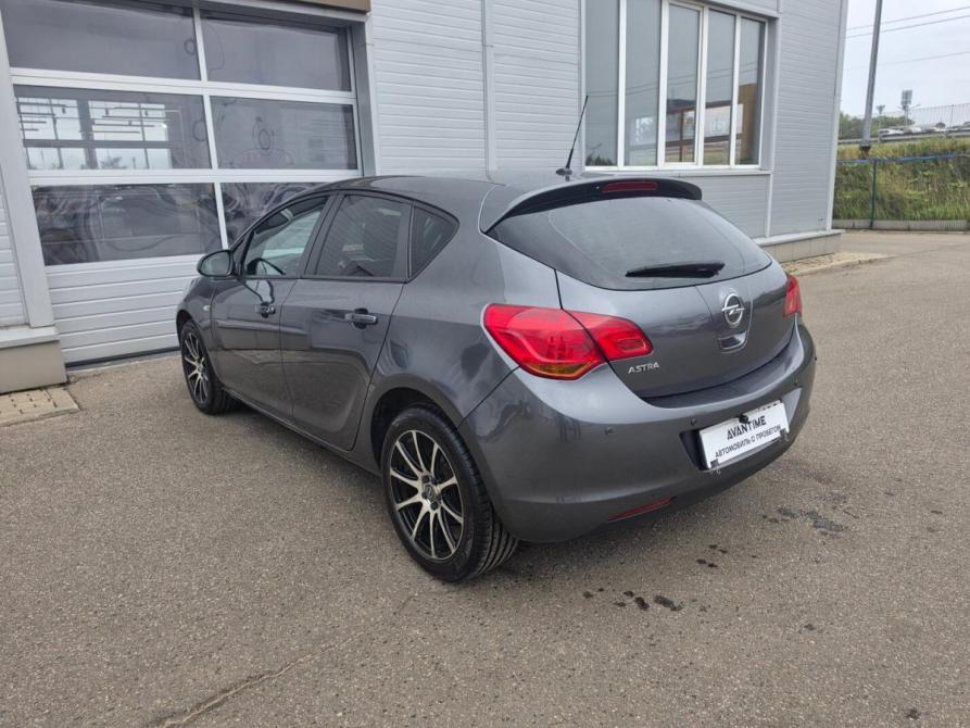 Opel Astra J Москва  - изображение 6