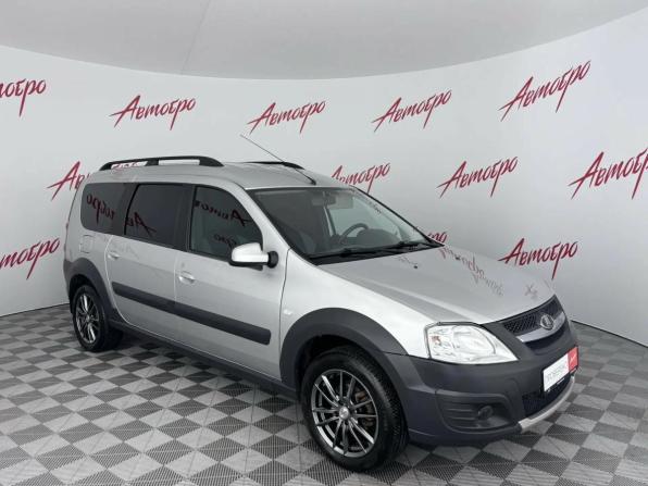 Lada (ВАЗ) Largus I с пробегом 2018 года, цена 990 000 рублей, 106682 км, универсал, Автокод Объявления