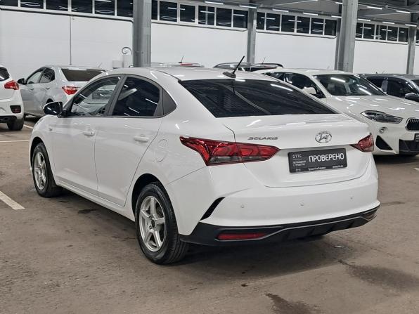 Hyundai Solaris II Рестайлинг с пробегом 2021 года, цена 1 590 000 рублей, 66542 км, седан, Автокод Объявления