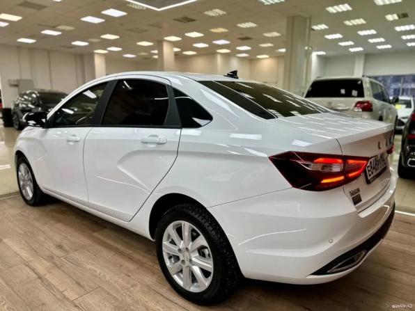 Lada (ВАЗ) Vesta I Рестайлинг (NG) с пробегом 2024 года, цена 1 450 000 рублей, 8000 км, седан, Автокод Объявления