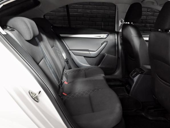Skoda Octavia III (A7) Рестайлинг с пробегом 2019 года, цена 1 480 000 рублей, 171092 км, лифтбек, Автокод Объявления