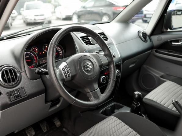 Suzuki SX4 I (Classic) Рестайлинг с пробегом 2011 года, цена 699 000 рублей, 187234 км, хэтчбек, Автокод Объявления
